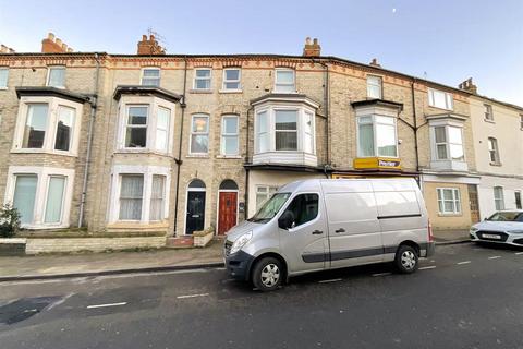 3 bedroom flat for sale, Victoria Road, Scarborough