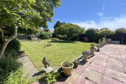 63 Dulsie Road, Talbot Woods, Bournemouth, BH3 7DZ