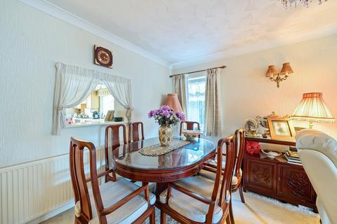 63 Dulsie Road, Talbot Woods, Bournemouth, BH3 7DZ