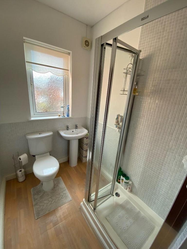 Shower room/w.c.