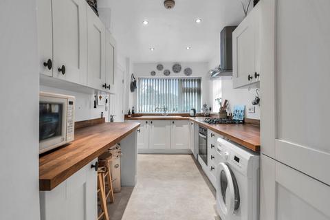 11 Ash Close, York, YO31 1HE