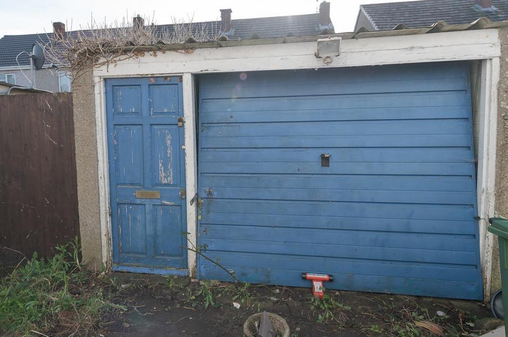 Garage.jpg