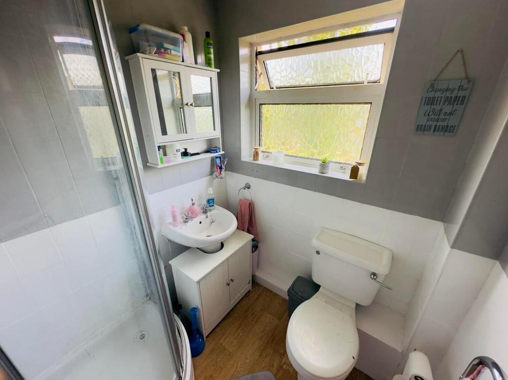 Shower room..jpeg