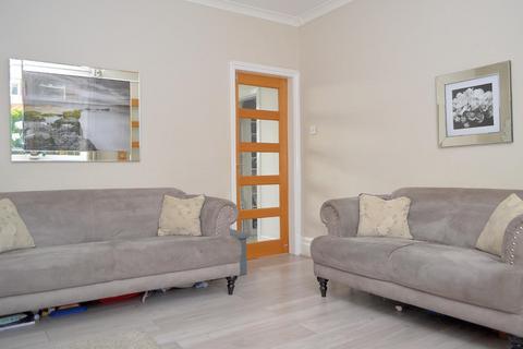 3 bedroom end of terrace house for sale, Heron Street, Oldham