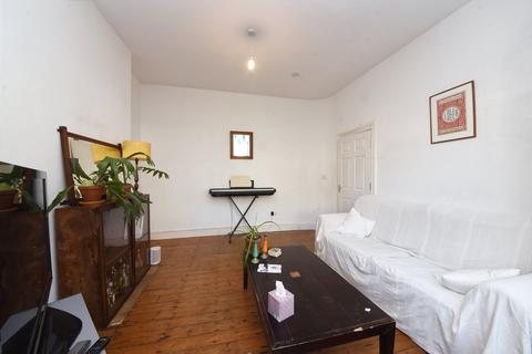4 bedroom terraced house for sale, Lincoln Road, London, N2