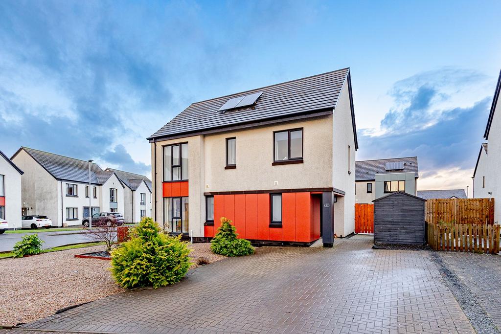Shaw Road, Kilmaurs, Kilmarnock, KA3 5 bed detached villa for sale £