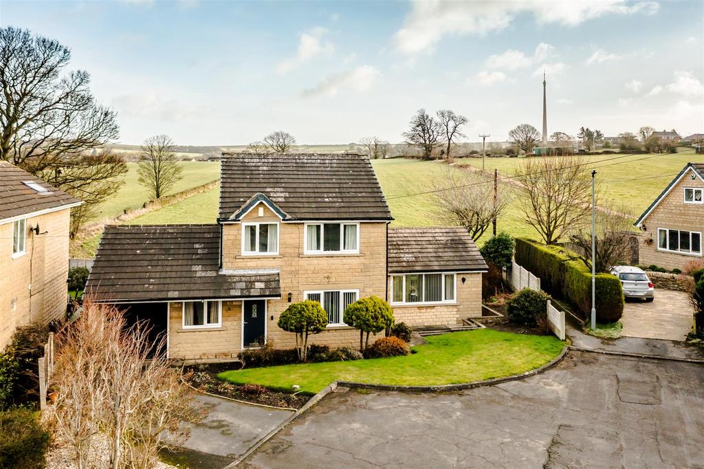 Woodland Meadows, Huddersfield HD8 3 bed detached house for sale £395,000