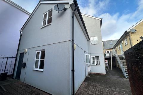 1 bedroom apartment to rent, High Street, Honiton
