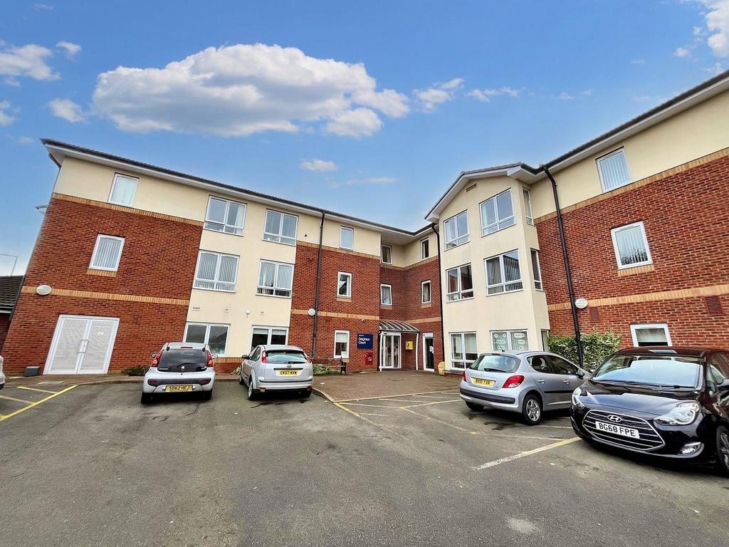 1 Brockhurst Crescent, Walsall, WS5 1 bed flat for sale £45,500