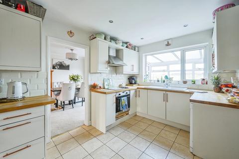 6 Bagots View, Abbots Bromley, Rugeley, WS15 3BU