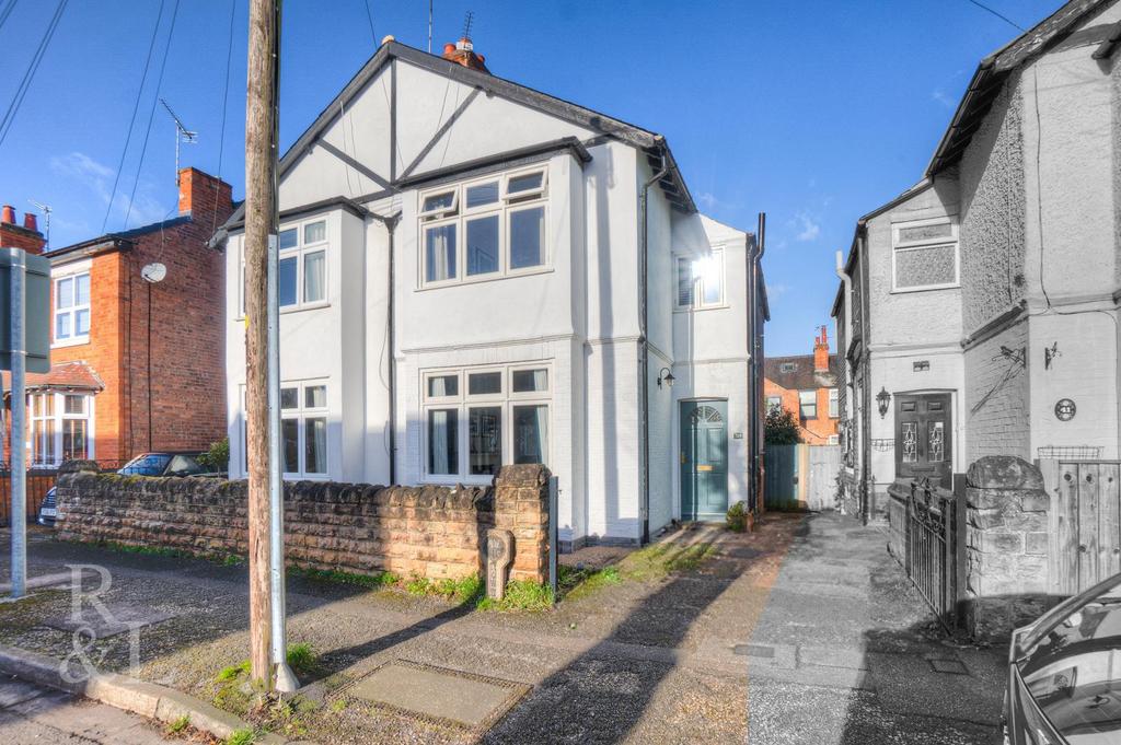 Carnarvon Road, West Bridgford... 3 bed semidetached house £310,000