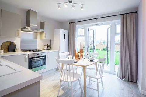 3 bedroom semi-detached house for sale - Plot 146 at Bloor Homes On the Green, Cherry Square, Off Winchester Road RG23