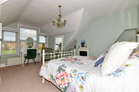4 bedroom duplex for sale, South Road, Hythe, Kent