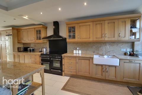 4 bedroom detached house for sale, Leys Gardens, Barnet