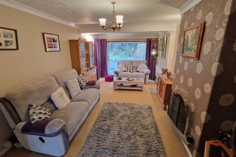10 Barngate Close, Birstall, Leicester, LE4 3GF