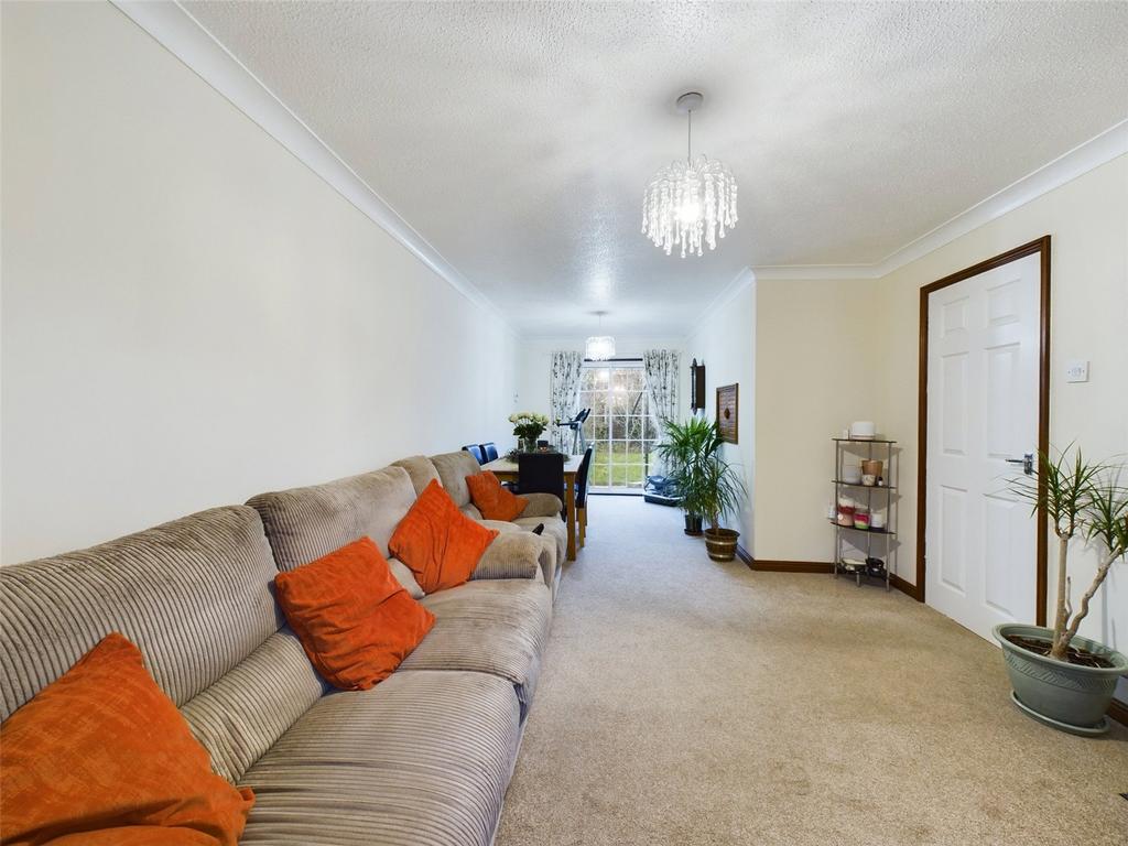 Bittern Avenue, Abbeydale, Gloucester, Gloucestershire, GL4 3 bed semi