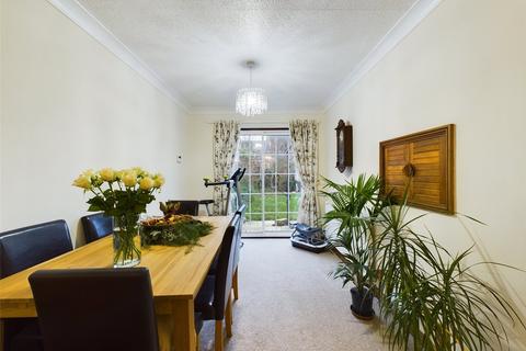 46 Bittern Avenue, Abbeydale, Gloucester, GL4 4WB