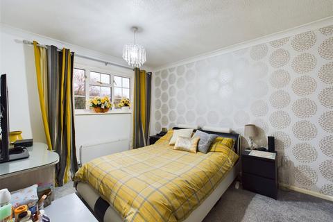 46 Bittern Avenue, Abbeydale, Gloucester, GL4 4WB