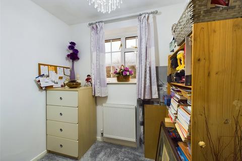 46 Bittern Avenue, Abbeydale, Gloucester, GL4 4WB