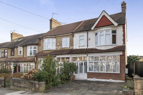 3 bedroom end of terrace house for sale, Chelmsford Road, Southgate