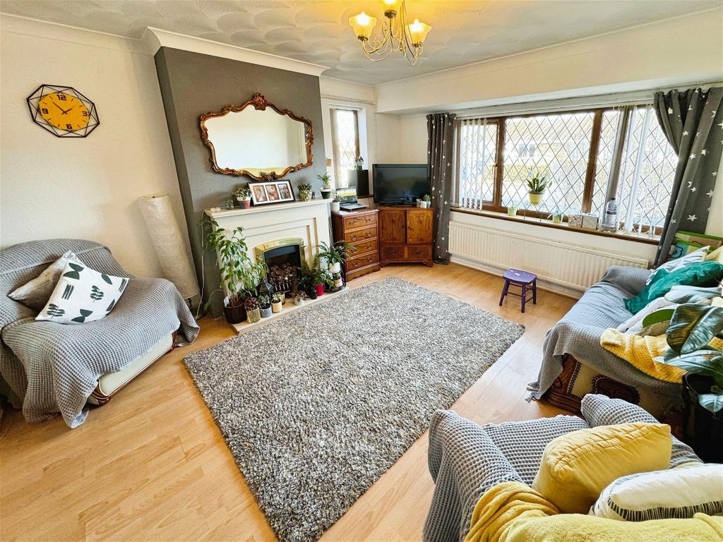 Cilgant Eglwys Wen, Bodelwyddan, LL18 3 bed detached bungalow for sale