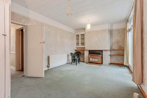 3 bedroom terraced house for sale, Horsham Avenue, London