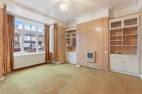 3 bedroom terraced house for sale, Horsham Avenue, London