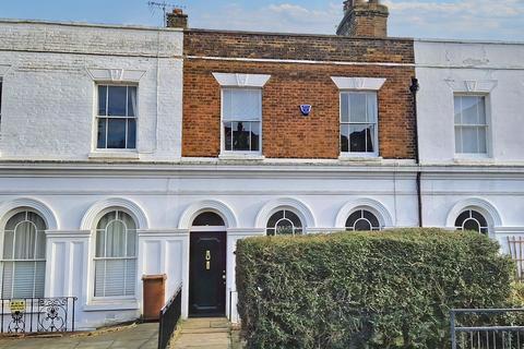 5 bedroom terraced house for sale, Maidstone Road, Rochester