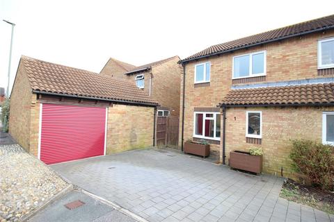 3 bedroom semi-detached house for sale, Swift Close, Lee-On-The-Solent, Hampshire, PO13