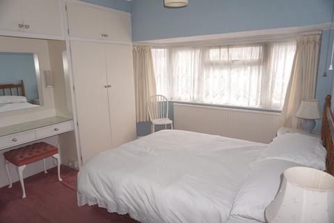 6 Ashby Avenue, Chessington, KT9 2BU