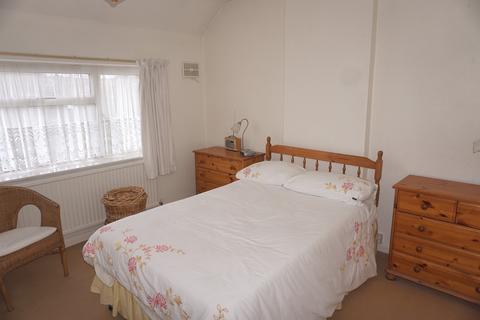 6 Ashby Avenue, Chessington, KT9 2BU