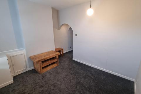 2 bedroom terraced house to rent, Heaton Road, Lostock, Bolton, BL6