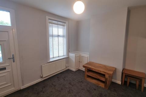 2 bedroom terraced house to rent, Heaton Road, Lostock, Bolton, BL6