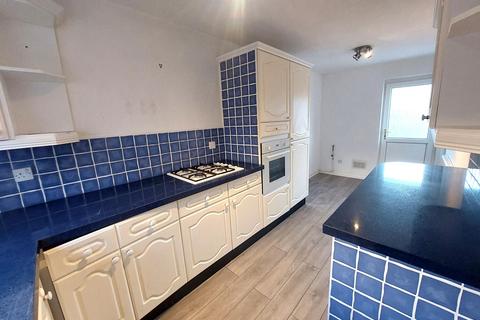 2 bedroom terraced house to rent, Julia Mews, Horwich, BL6