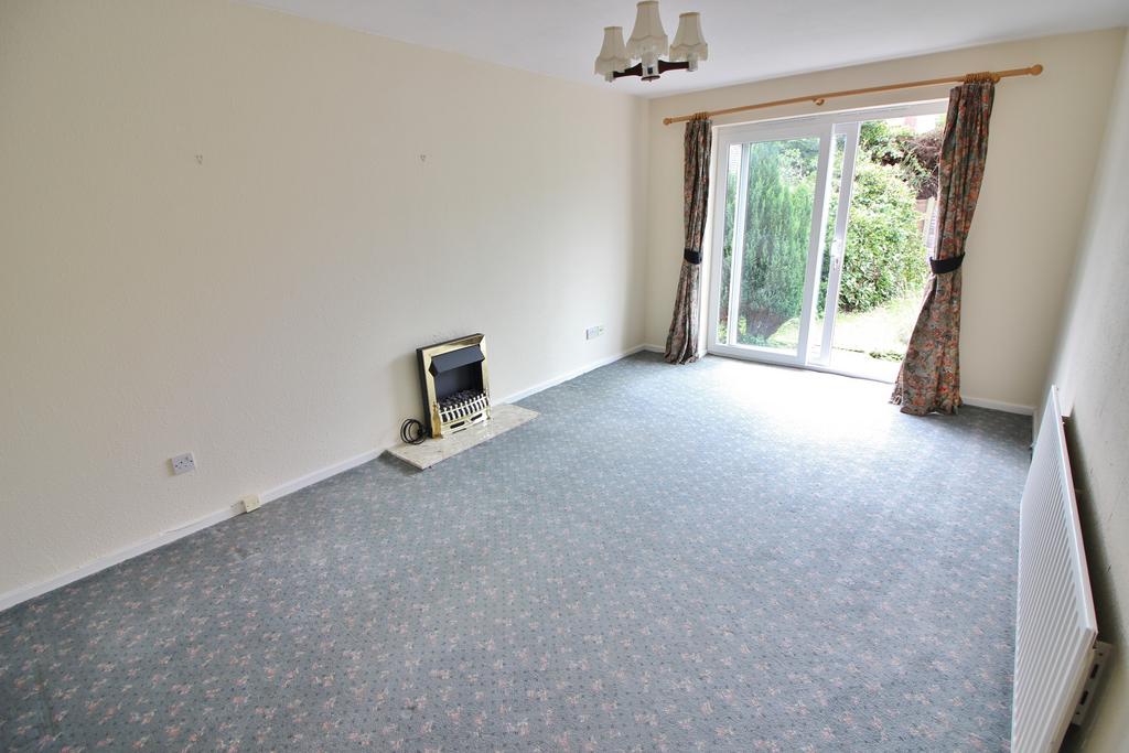 Clive Lodge, Southport, PR8 2 bed bungalow £850 pcm (£196 pw)
