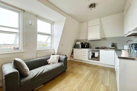 1 bedroom apartment for sale, Essex Road, Basingstoke, Hampshire