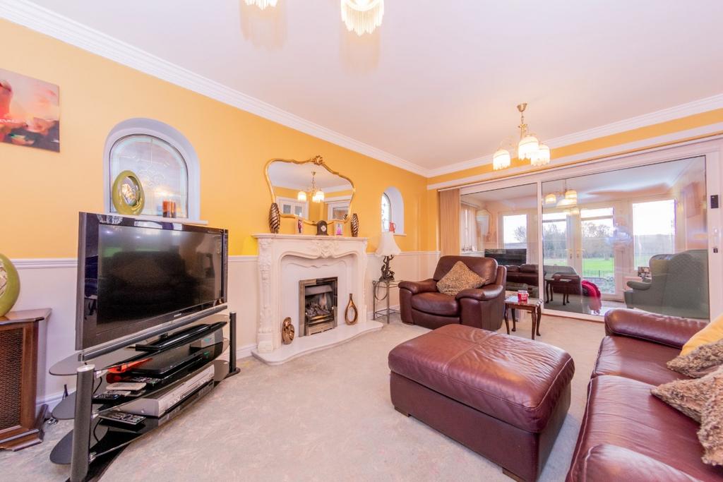 Cumbrian Way, Wakefield 4 bed detached house for sale £367,500