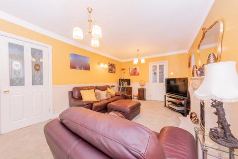 73 Cumbrian Way, Wakefield, WF2 8JS