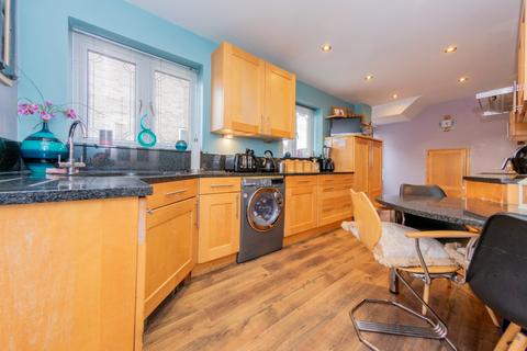73 Cumbrian Way, Wakefield, WF2 8JS