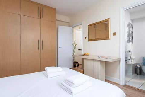1 bedroom apartment to rent, Chelsea Cloisters, Sloane Avenue, London, SW3