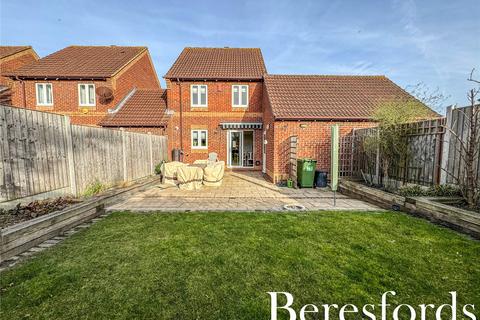16 Ewan Road, Harold Wood, Romford, RM3 0WW