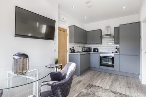 2 bedroom flat to rent, Alexandra Road, Leeds LS6
