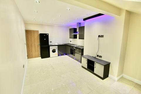 2 bedroom house to rent, Flat 4. 4 Ashwood Terrace, Leeds LS6