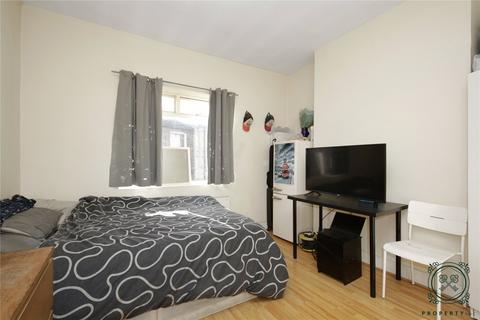 4 bedroom terraced house for sale, St Anns Road, London, N15