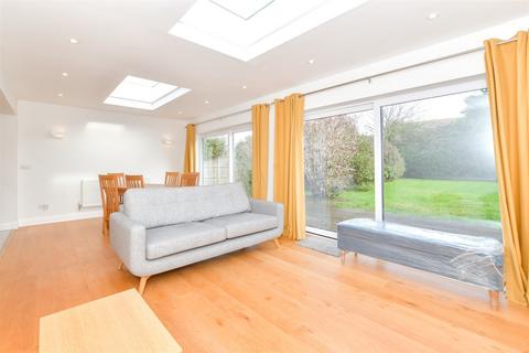 4 bedroom chalet for sale, Lion Road, Bognor Regis, West Sussex