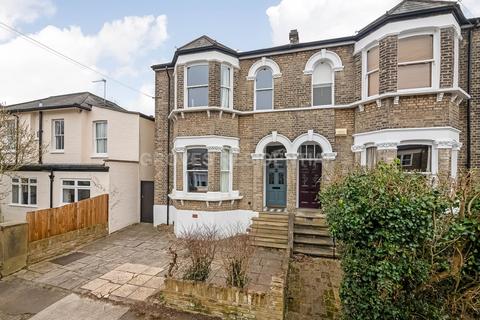 30 Chestnut Grove, New Malden, KT3 3JN