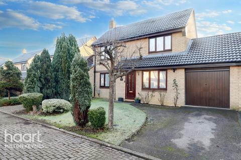 3 bedroom detached house for sale - Ibstone Avenue, Bradwell Common