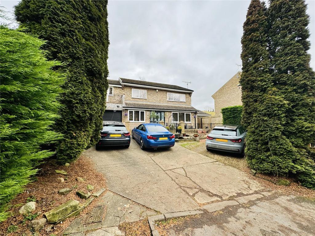 Auckland, Co Durham DL14 5 bed detached house for sale £400,000