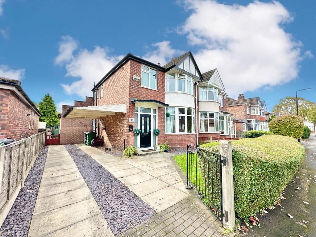 Sale, Cheshire M33 3 bed semidetached house for sale £450,000