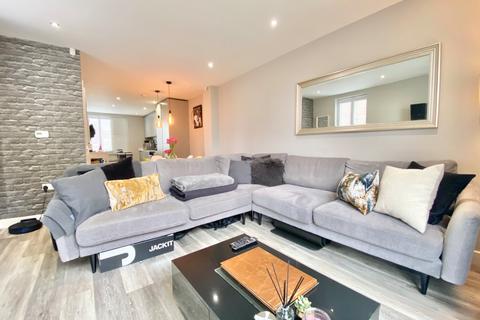 306 Mauldeth Road, Manchester, M19 1DZ